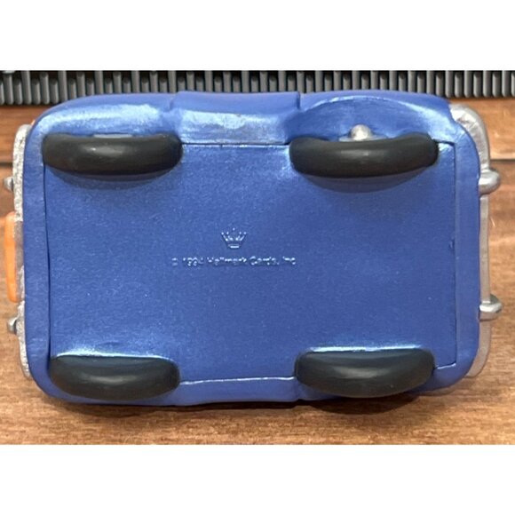 1994 HALLMARK KEEPSAKE ORNAMENT QX551-6 BROTHER CAR PUPPY DOG - Picture 8 of 8